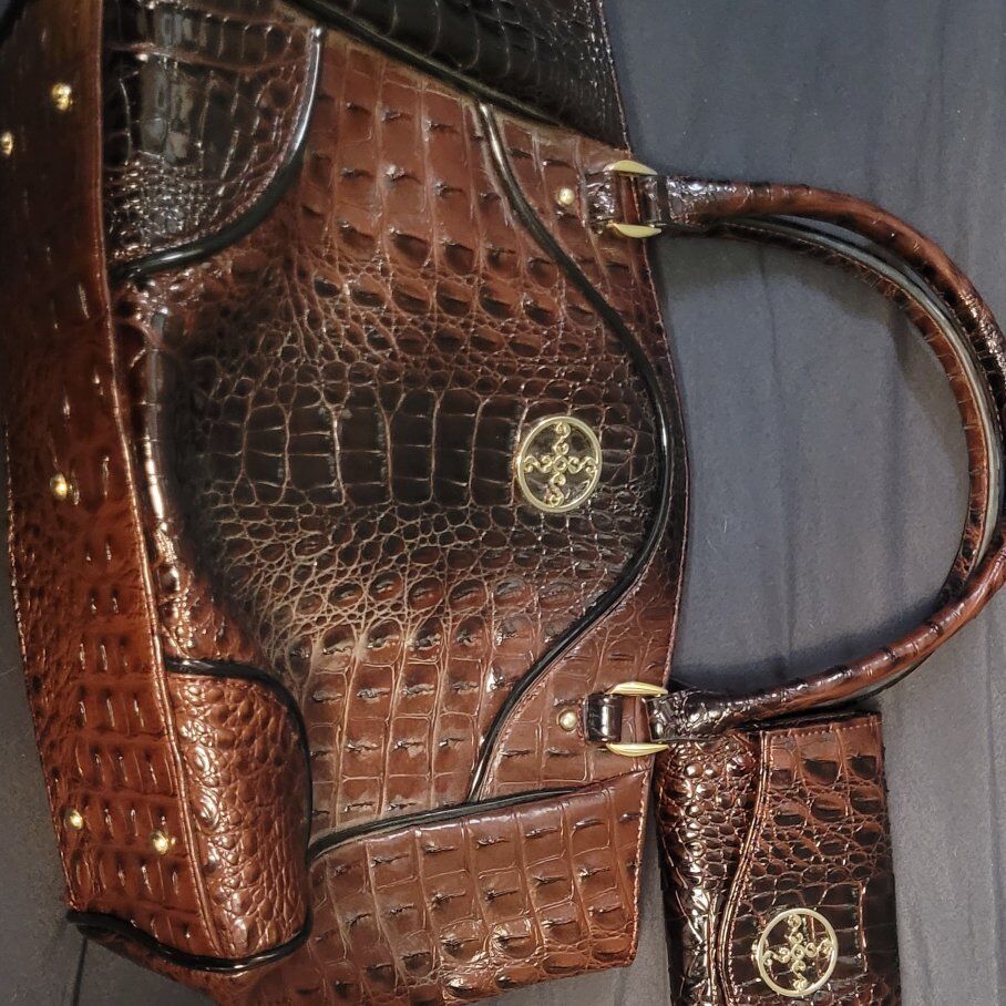 New Stauer purse and wallet set