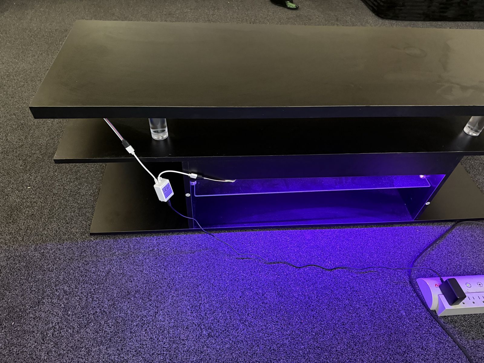 Main image 3