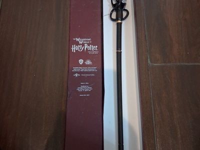 The Wizarding World of Harry Potter Universal Studios Serpent Head Wand