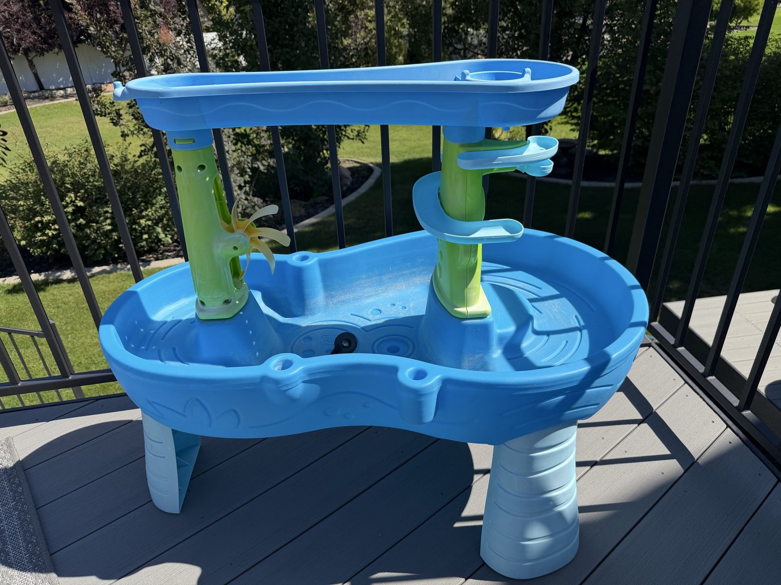 Step2 Cascading Cove Water Table Outdoor Play Center