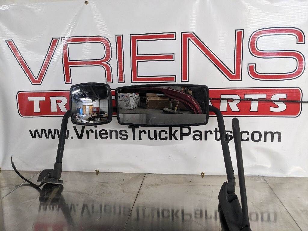 International Door Mirror