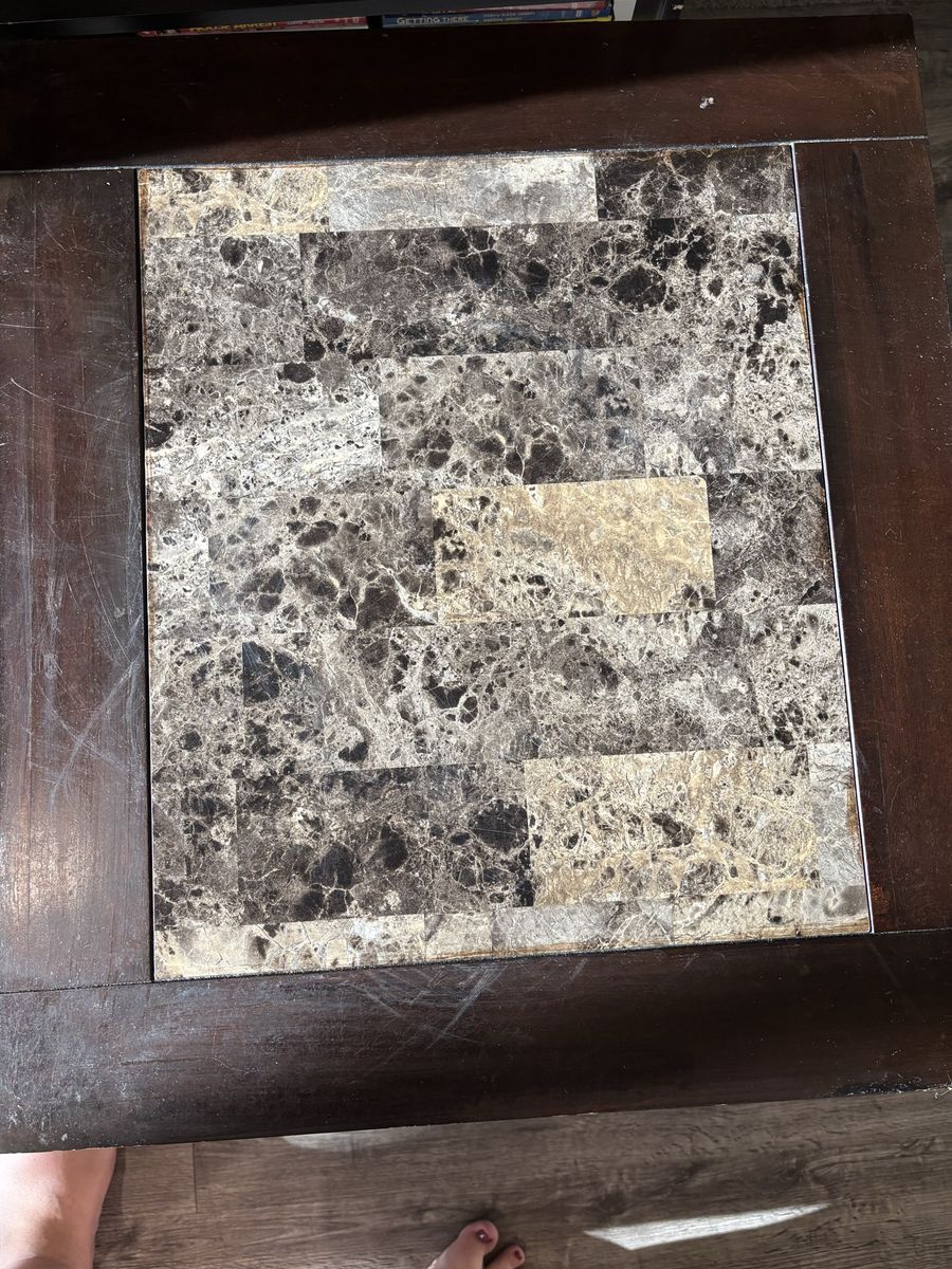 Set of 2 Side Tables