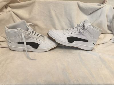 Men’s Puma Rebound LayUp SL size 12