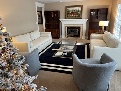 Matching Book Shelves With Storage