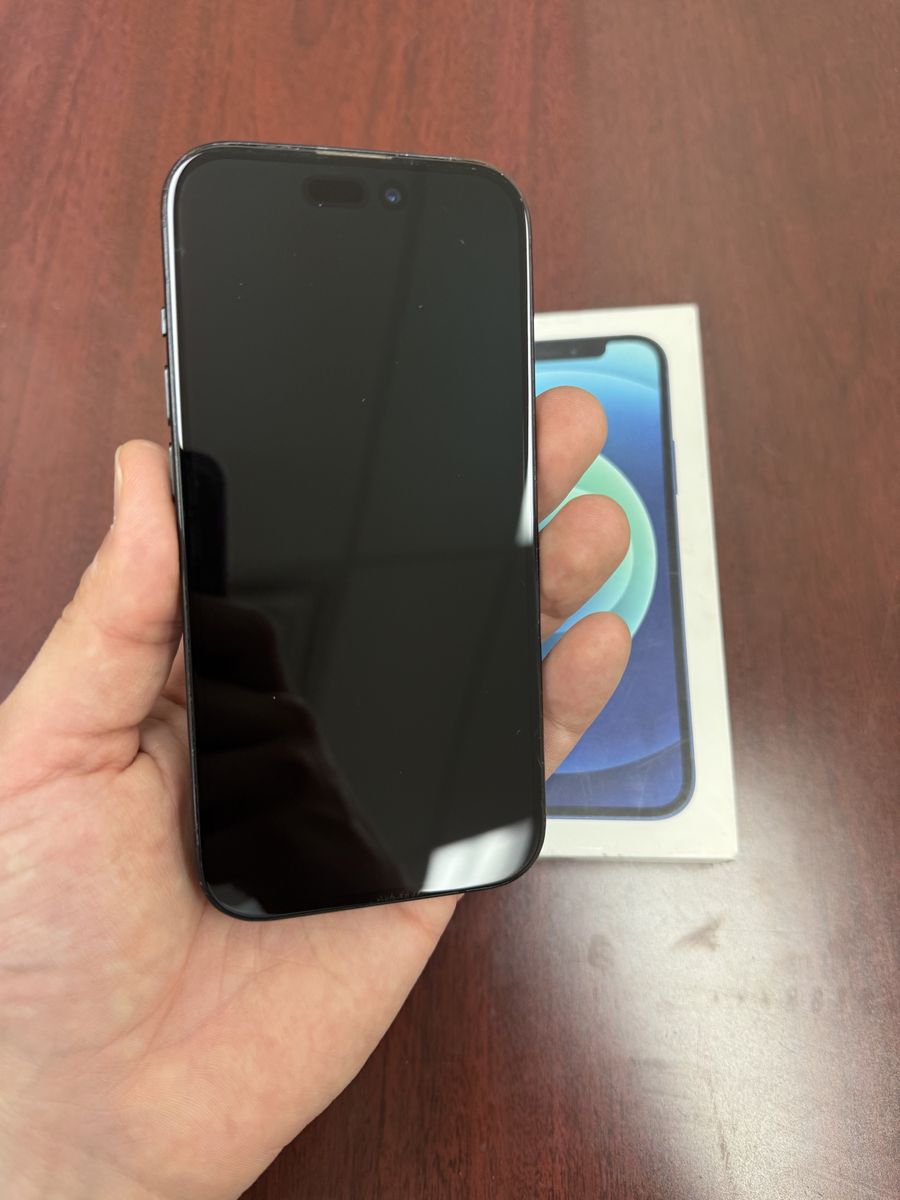 iPhone 15 128GB T-Mobile/Metro w/ Box - Excellent Battery