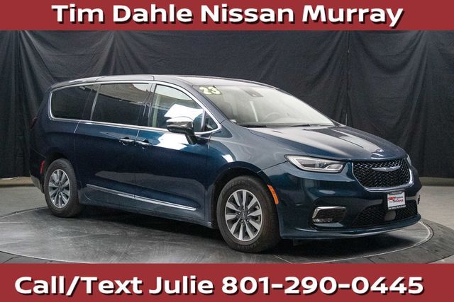 2023 Chrysler Pacifica Plug-In Hybrid Limited