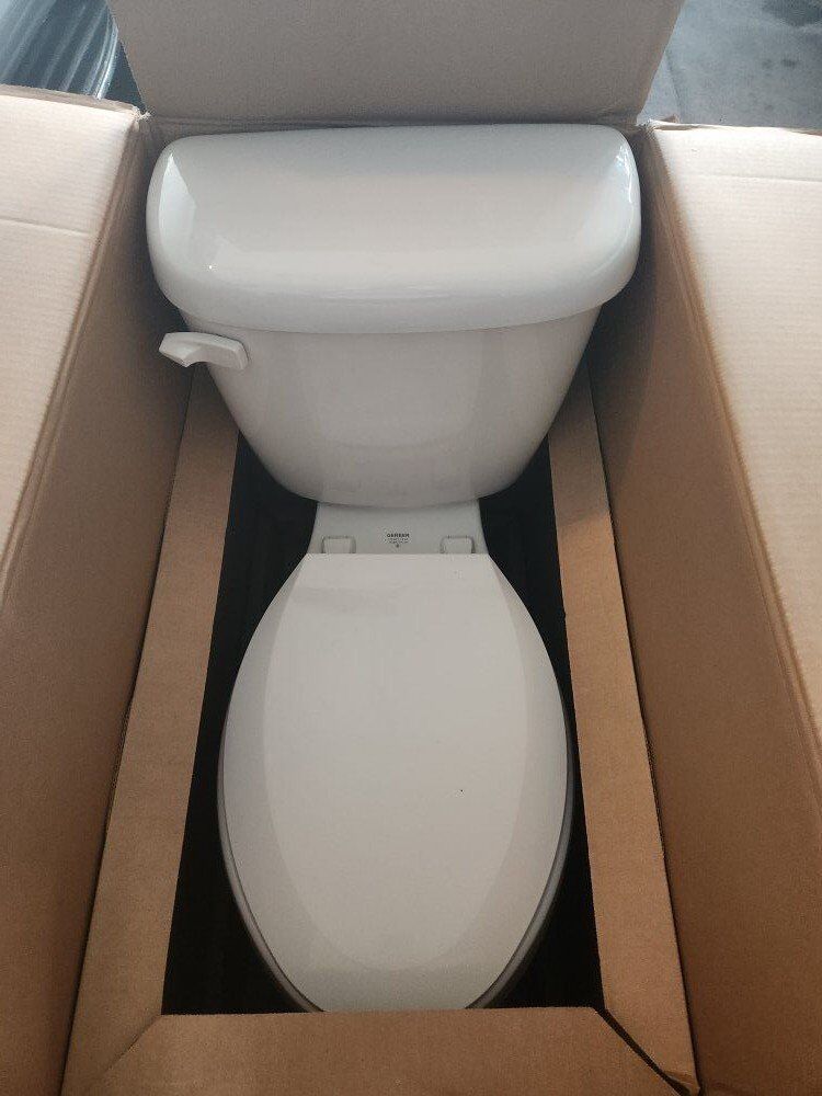 2 Gerber Toilets in Excellent Condition