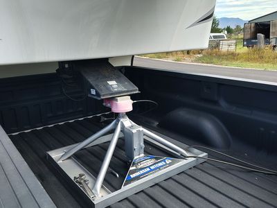 Anderson 5th Wheel Hitch and Portable Dump Station