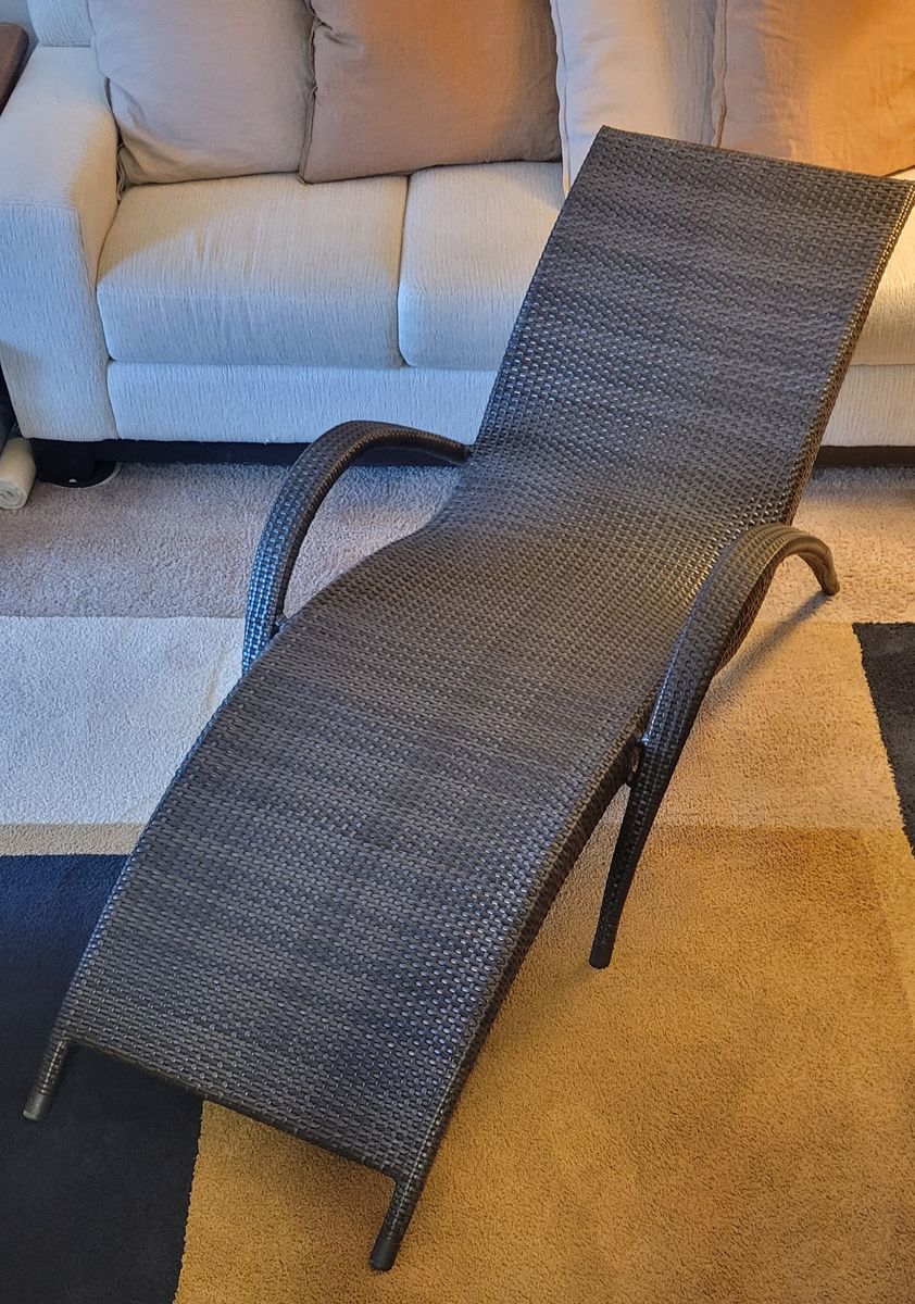 Luxury Ratana Outdoor Black Lounge Chair