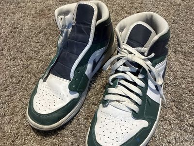 Jordans Size 8.5 Mens