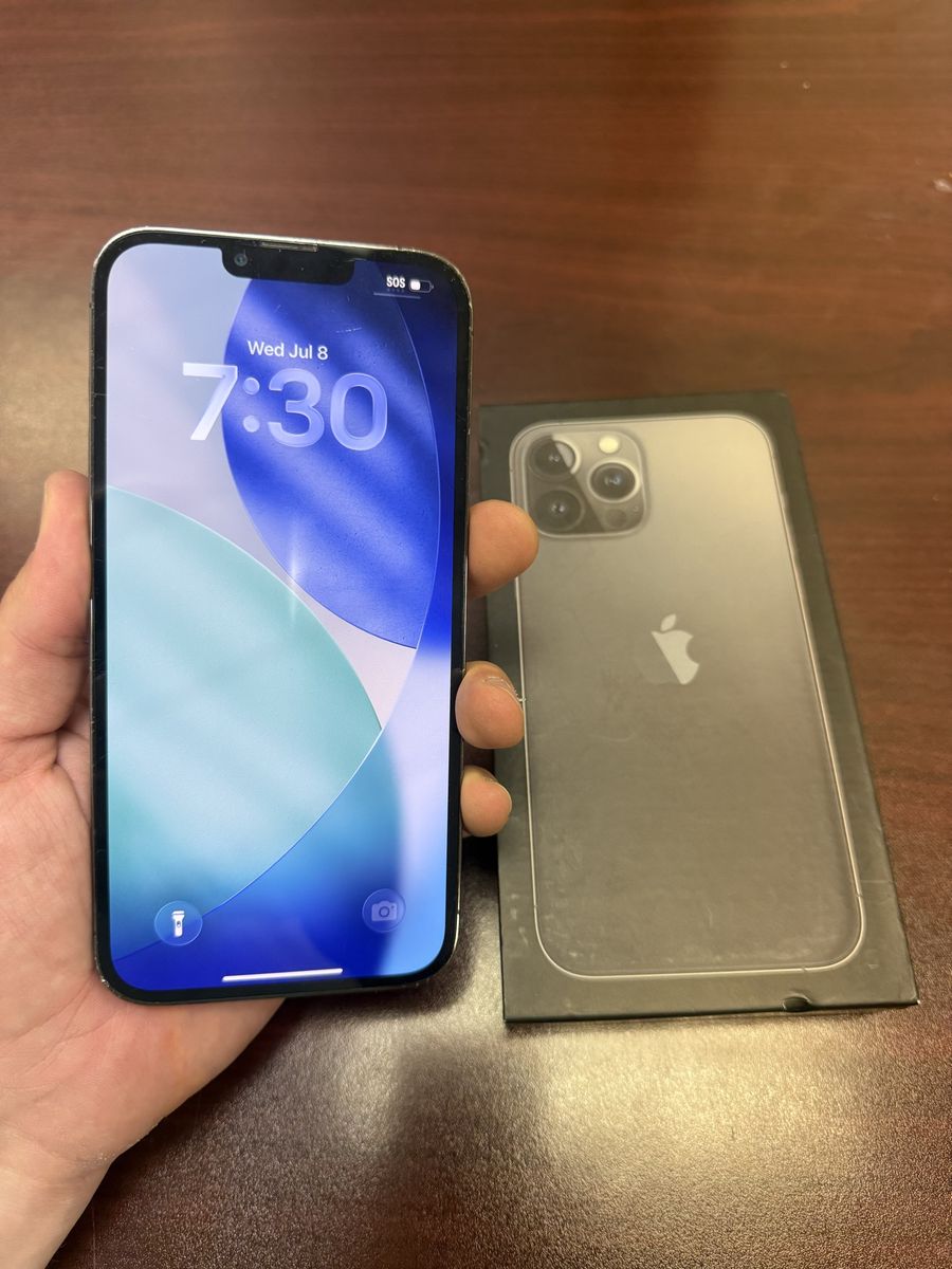 iPhone 13 Pro Max 256GB Unlocked w/ Box