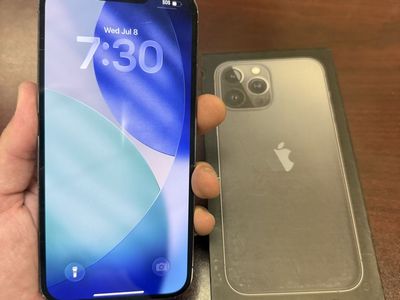 iPhone 13 Pro Max 256GB Unlocked w/ Box