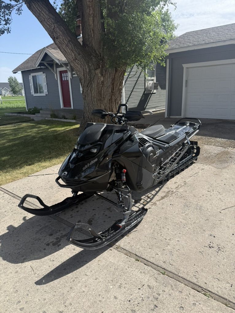 2026 Skidoo Expert Turbo 154