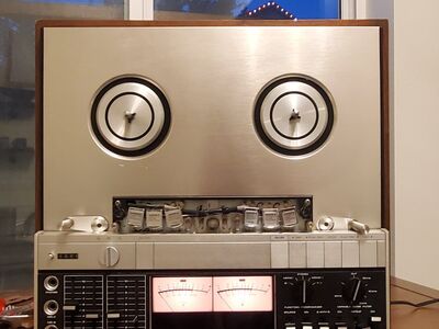 Ampex ax-300 reel to reel tape player/recorder