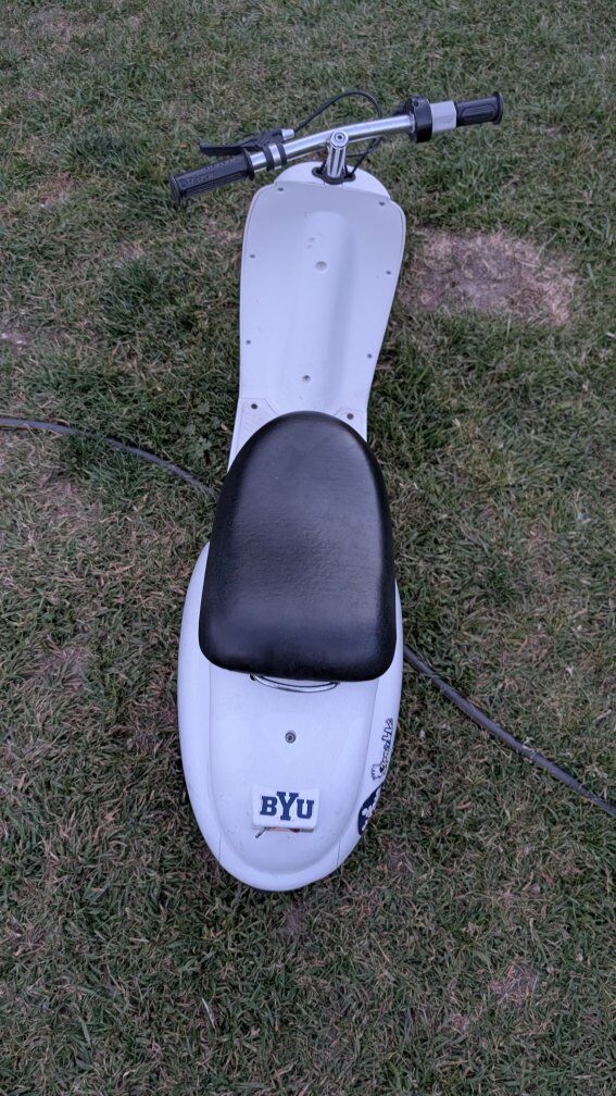 Kids Razor Moped scooter electric 24v