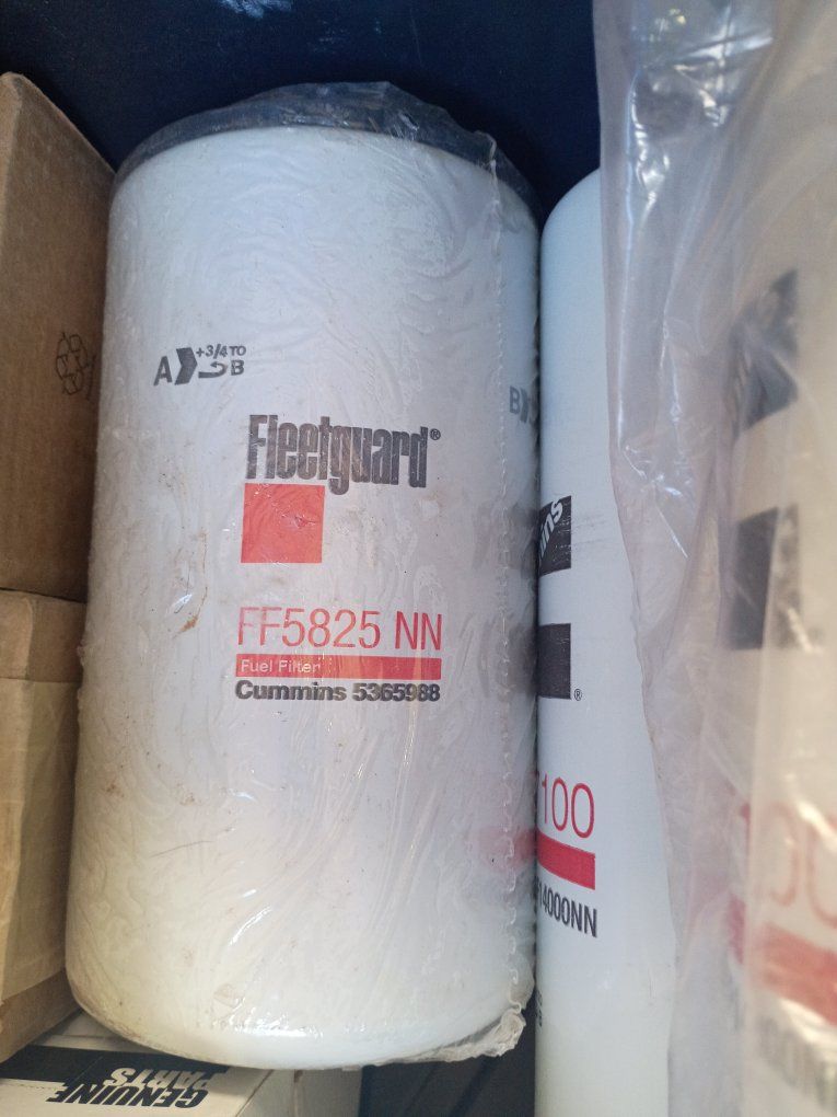 Cummins fuel filter