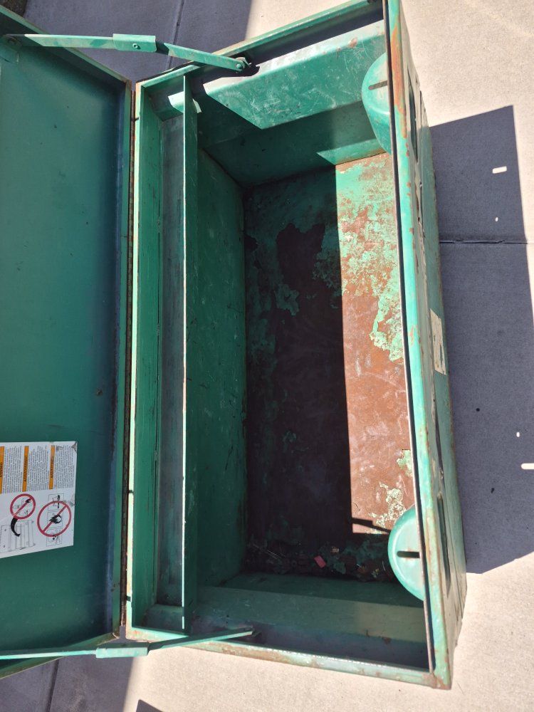 Main image 5