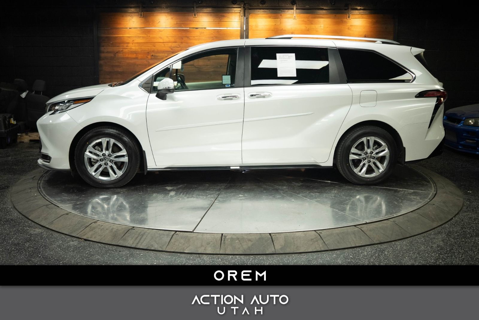 2023 Toyota Sienna Limited 7-Passenger
