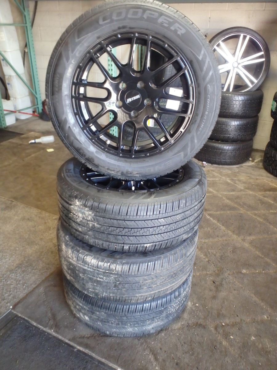 SET OF USED 17" PETROL WHEELS 5X120 AND TIRES 235/55R17