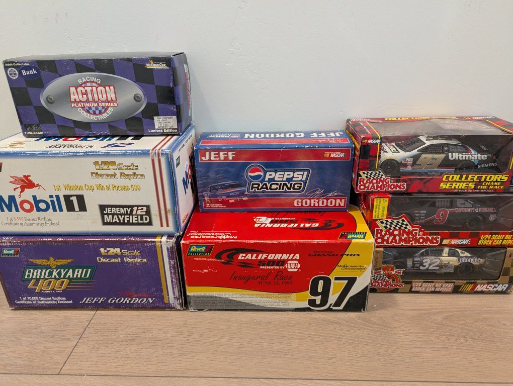 NASCAR 1:24 Diecast Collection – 8 Cars – Dale Earnhardt, Jeff Gordon & More