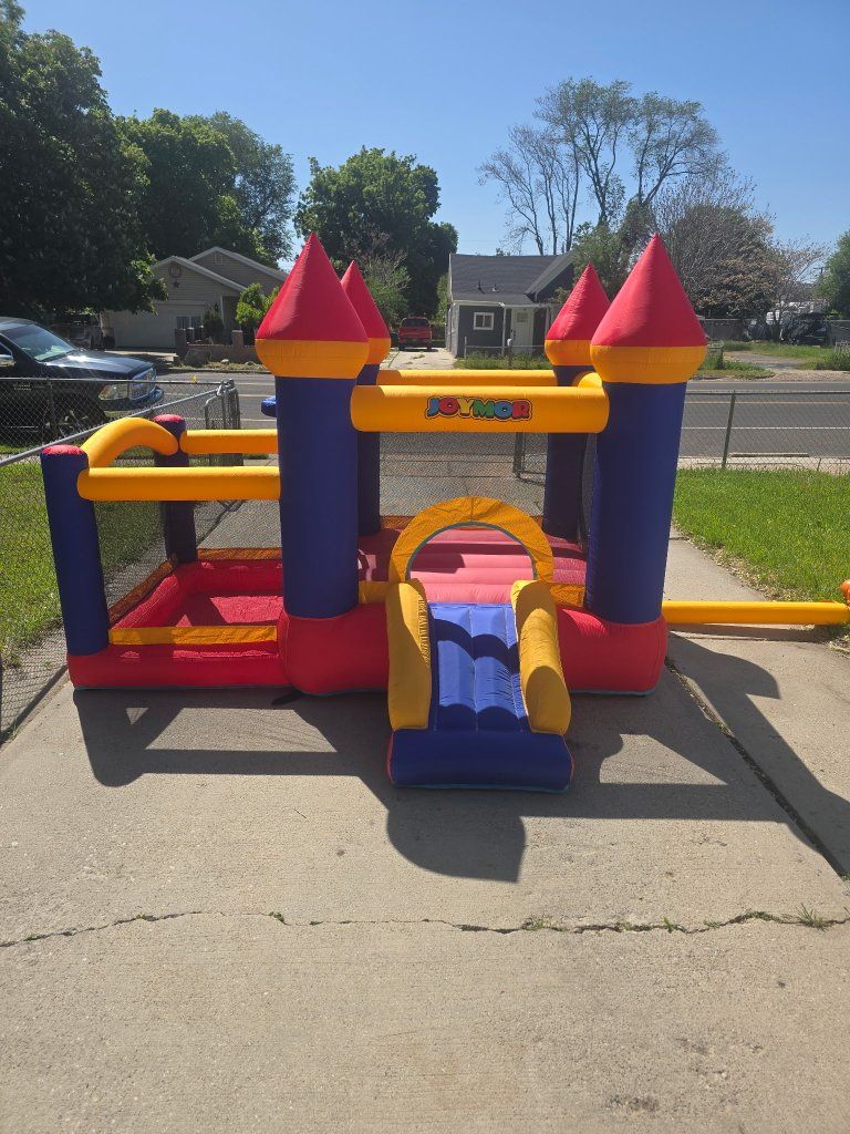 JOYMOR Inflatable Bounce House