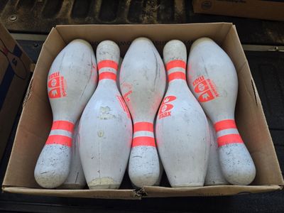 Bowling pins/Targets/Shooting/ Fires