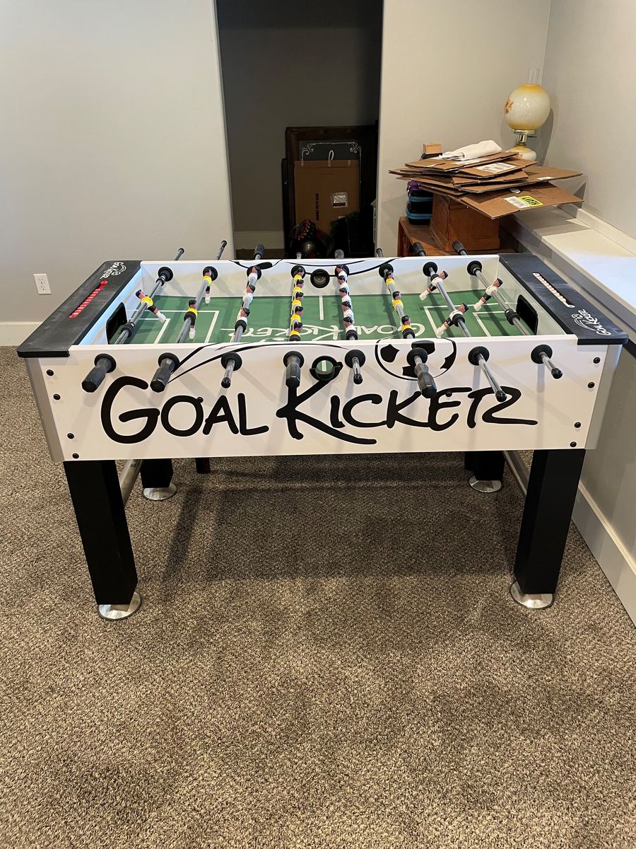 Original Owner played less then a dozen times.