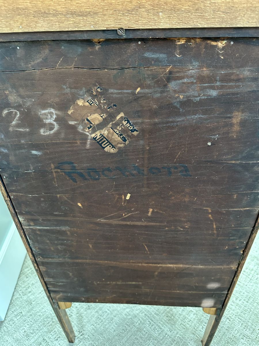 Main image 6