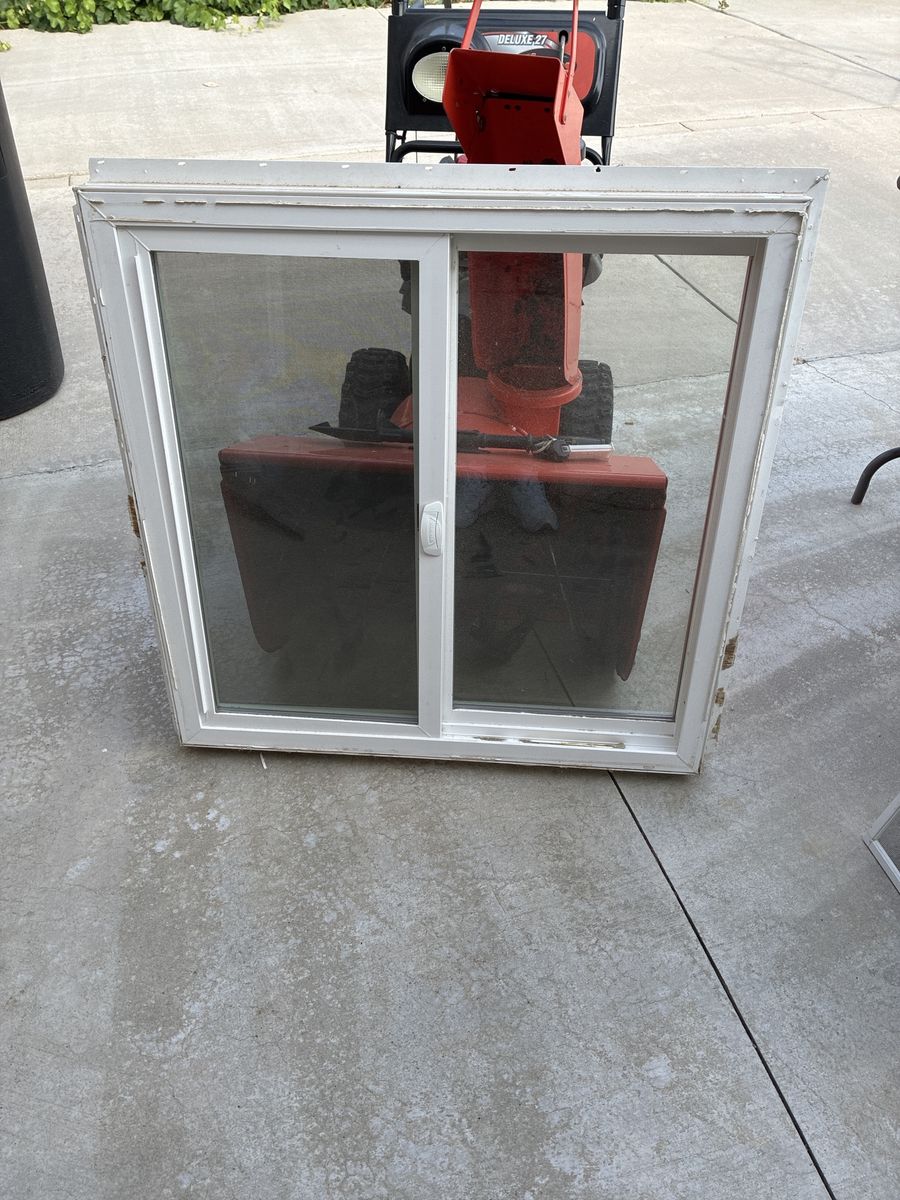 White Sliding Window with Frame and Screen - Used