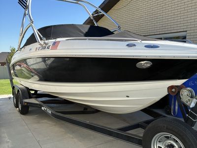 2005 Chaparral 230 SSI