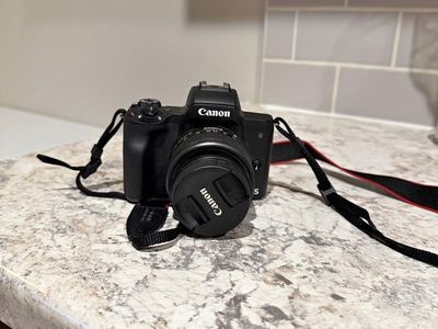 Canon m50 ii, 15-45mm