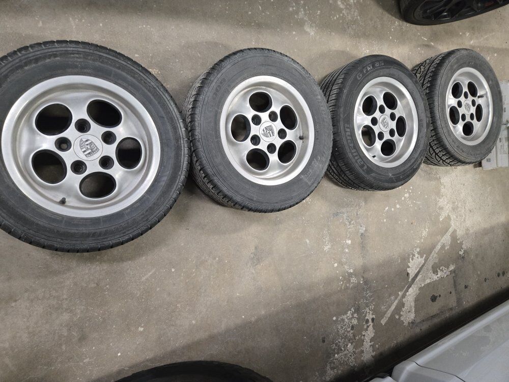 Porsche phone dial wheels