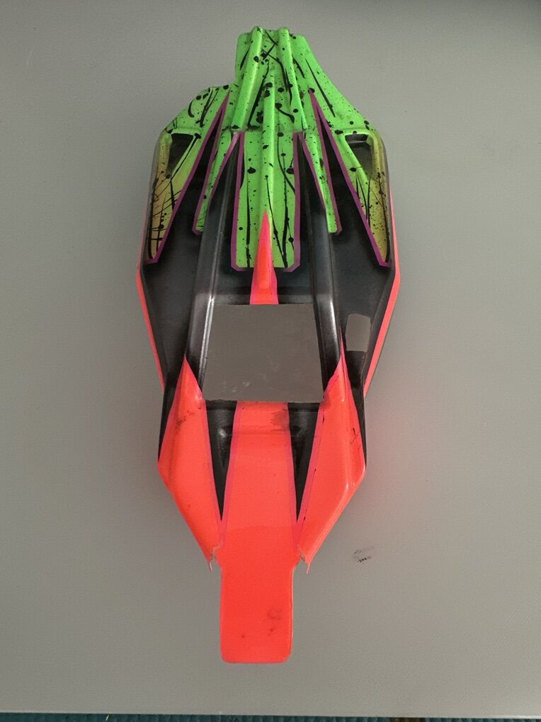 Associated B6.1 Body