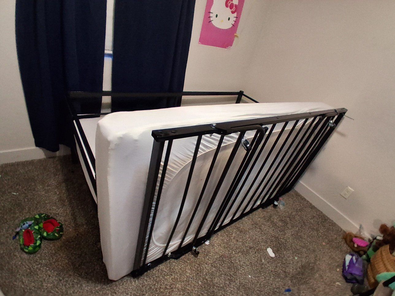 Main image 4