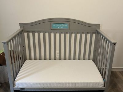 Baby crib for sale with mattress
