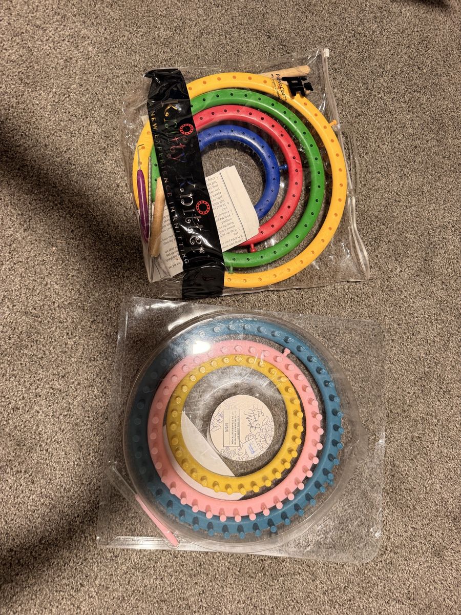 Knitter Loom Set