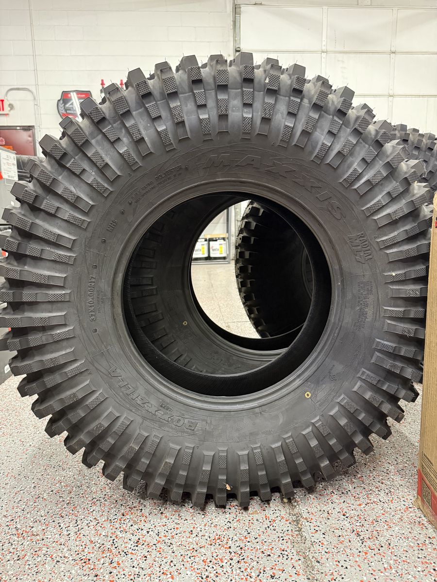 Maxxis Roxzilla 37 Full Set