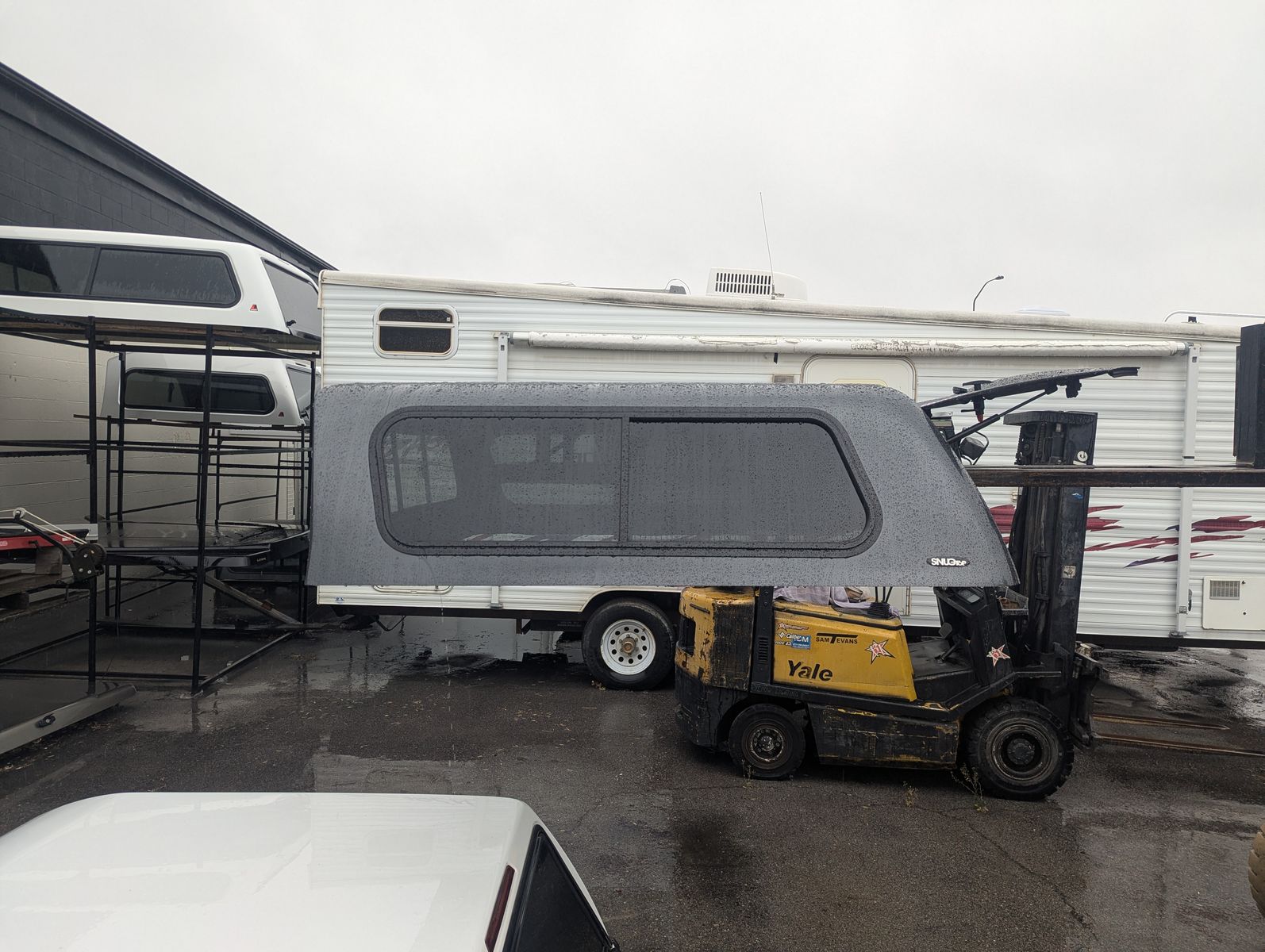 SNUGTOP REBEL TRUCK SHELL TACOMA 2016-2023 5' BED LENGTH