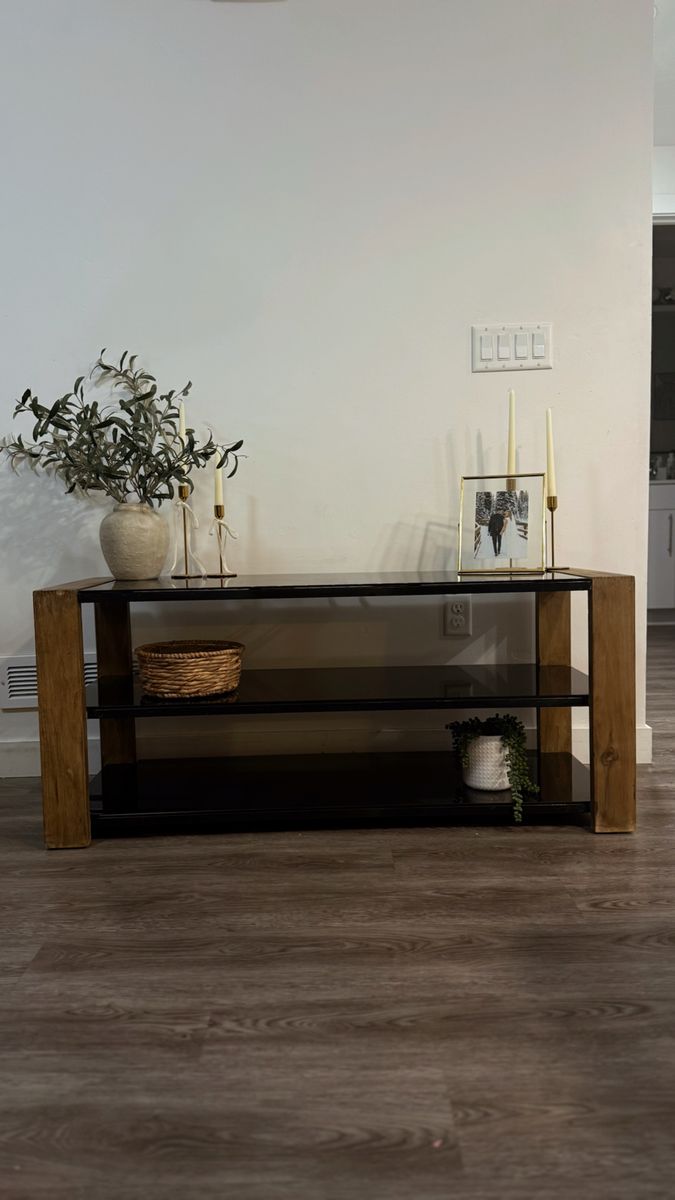 Modern solid Wood and Glass TV Stand Media Console