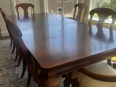 Expandable Solid Cherry Wood Dining Table Set (100”44” with leaf installed) with 8 Chairs, Traditional