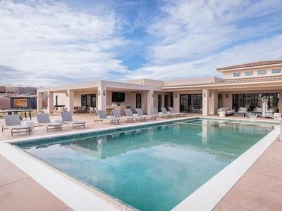 The Ultimate Utah Red Rock Retreat: Sleeps 58 with Private Pool, Pickleball & Panoramic Views