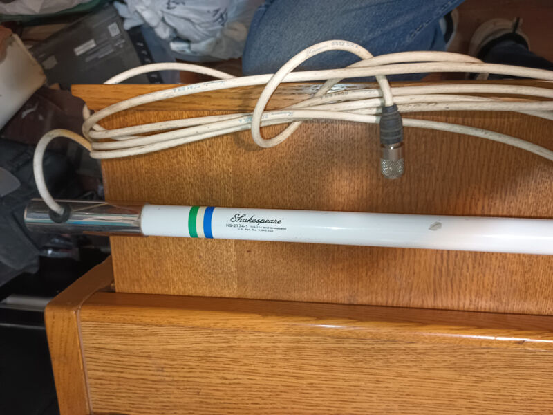 Shakespeare HS-2774 Broadband Military / law enforcement antenna