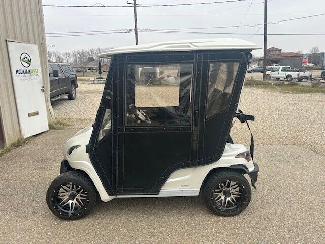 2022 Star (Street Legal) Golf Cart "Loaded" Sirius 2P