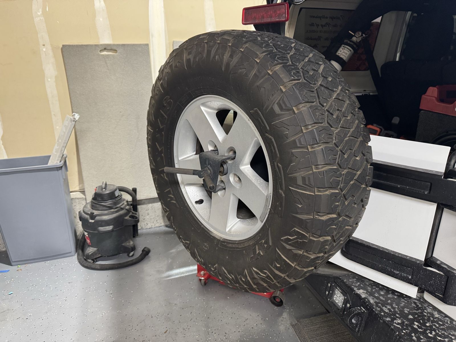 Jeep JK wheels and tires
