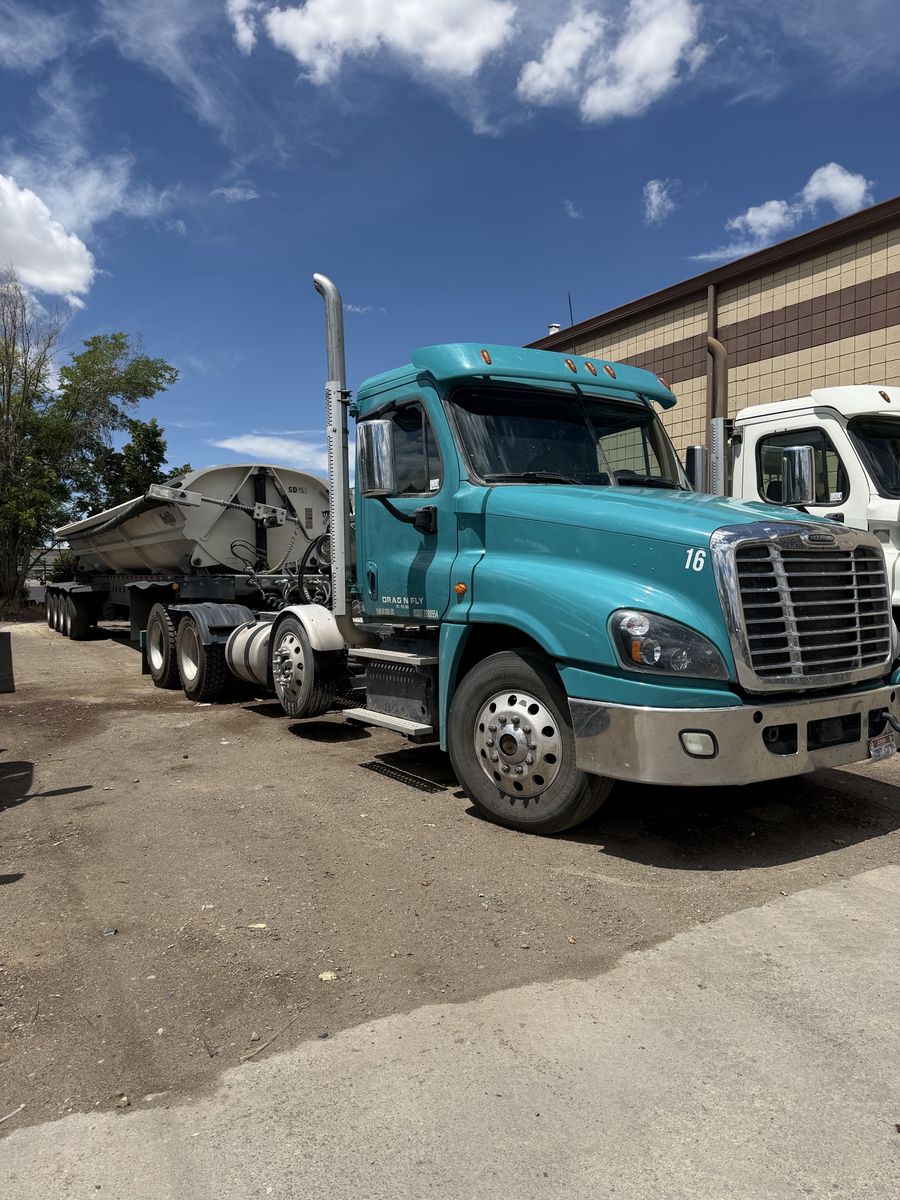 Smithco Super Side Dump Truck Sets - Ready for Work! Frieghtliner, Peterbilt & Kenworths Too