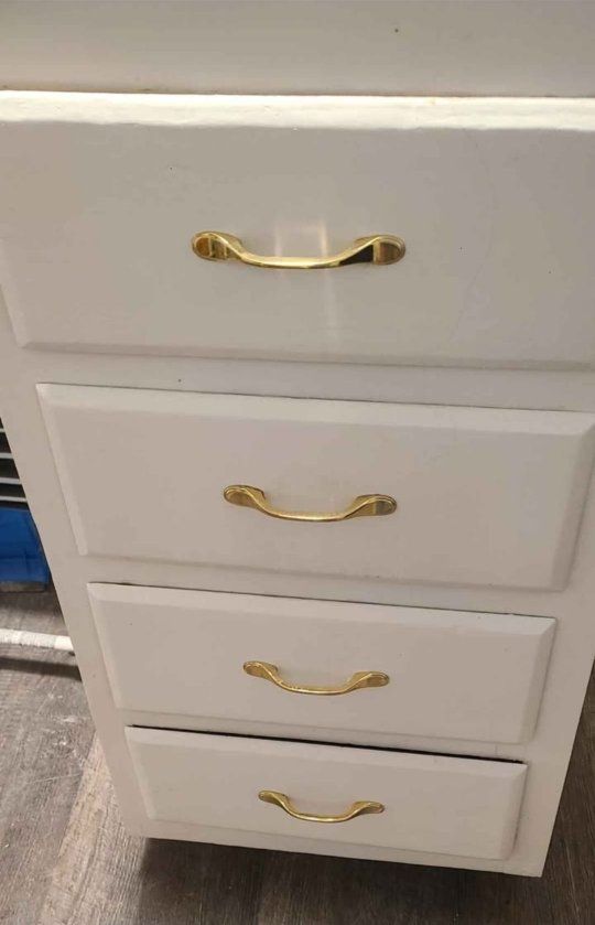 FREE Lower vintage kitchen cabinet 1