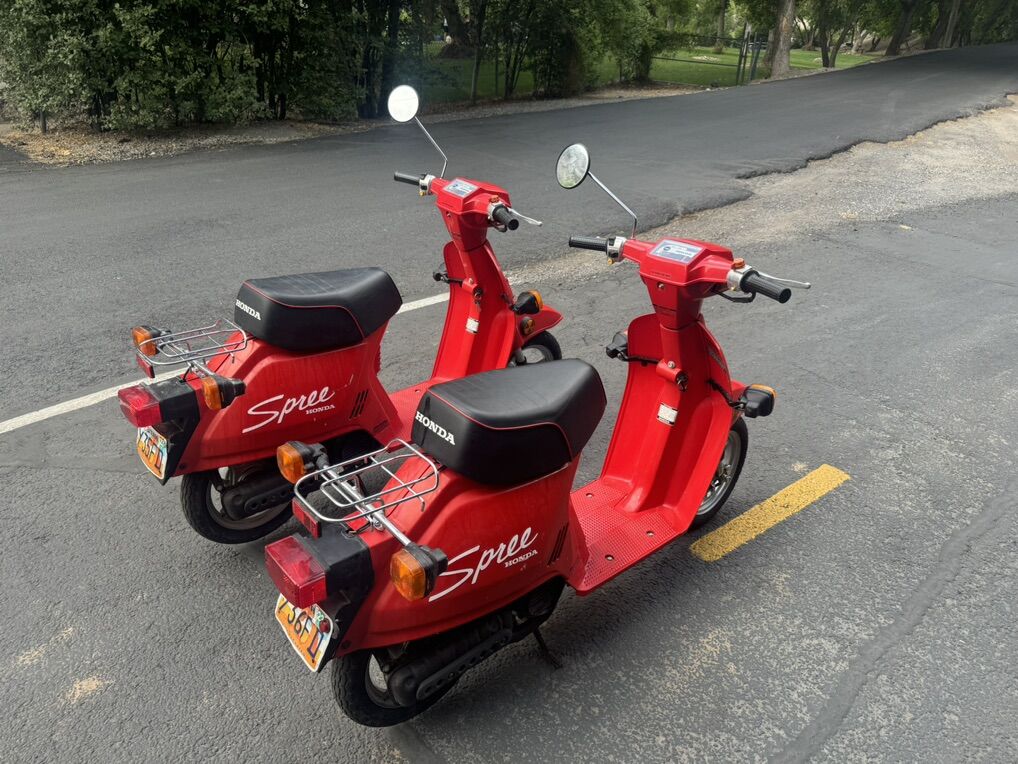 2x Vintag Honda Spree 2 Stroke