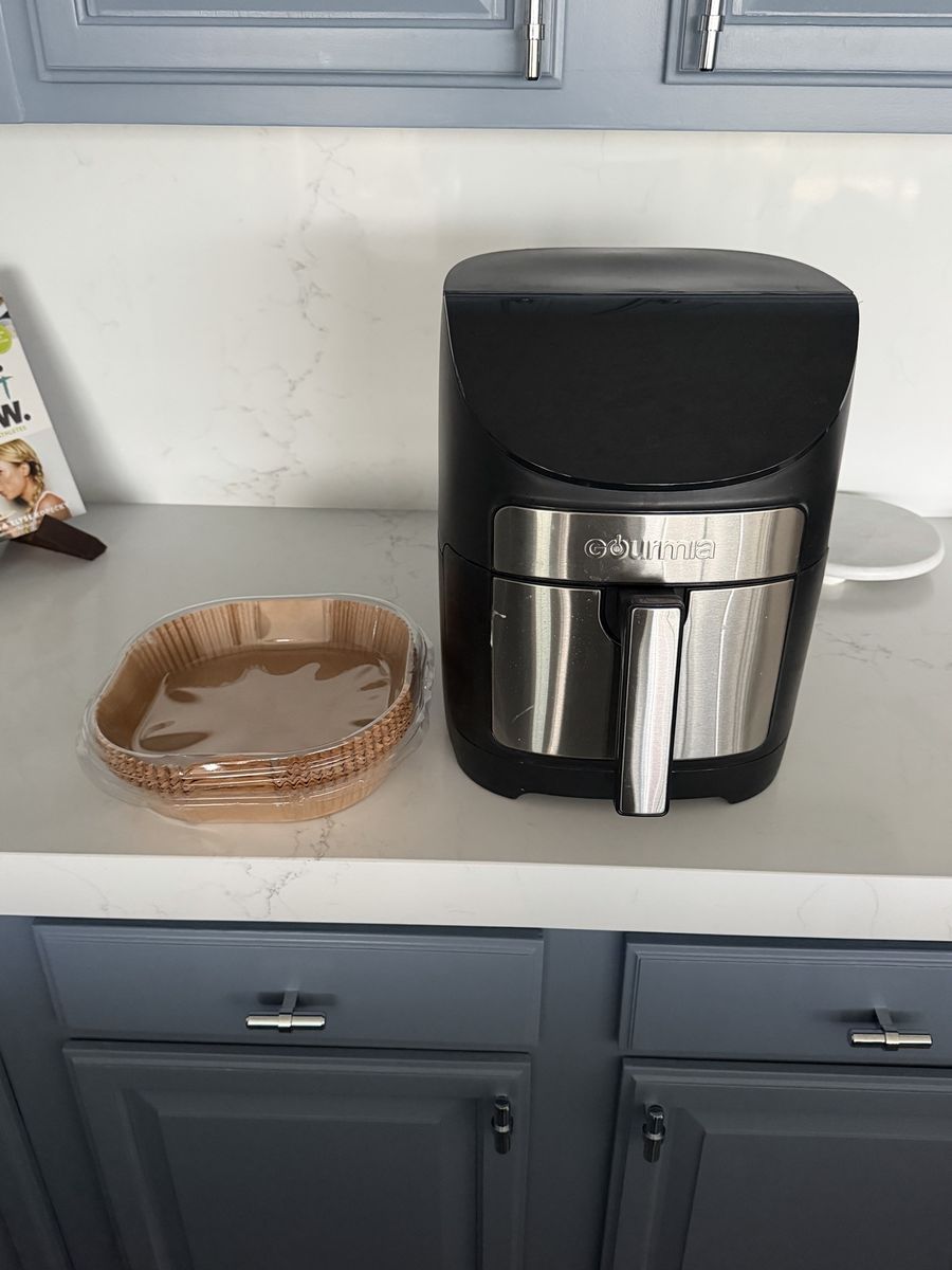 Gourmia Digital Air Fryer - Black & Stainless Steel, Compact Design, Works Great