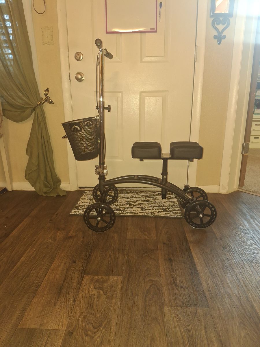 Knee Scooter