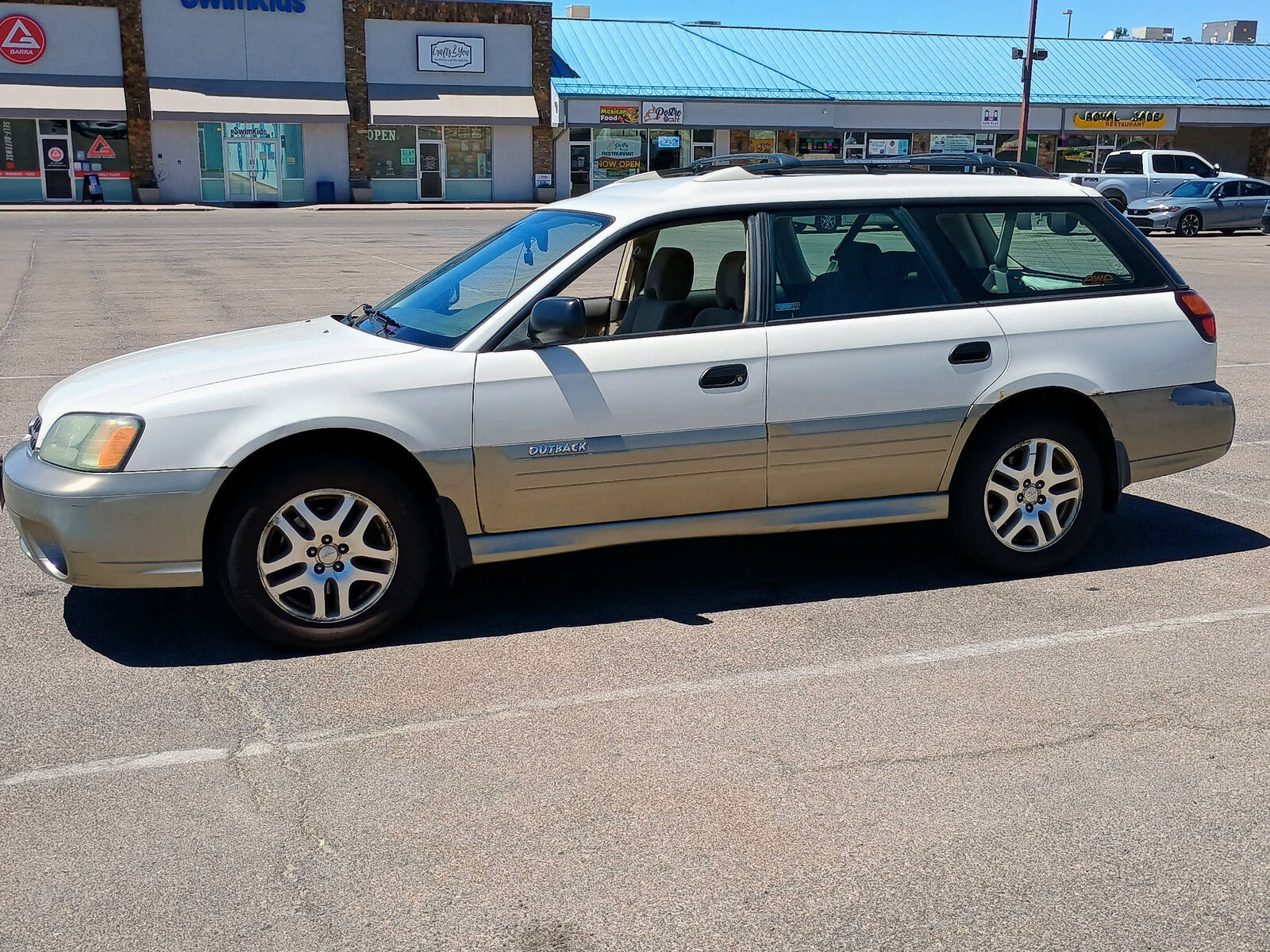 2004 SUBARU OUTBACK Base